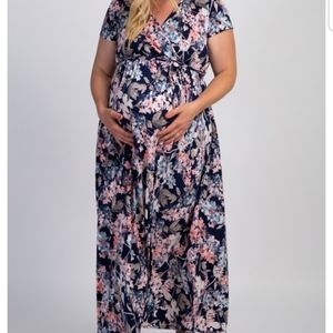 Navy Floral Short Sleeve Plus Maternity / Ma
